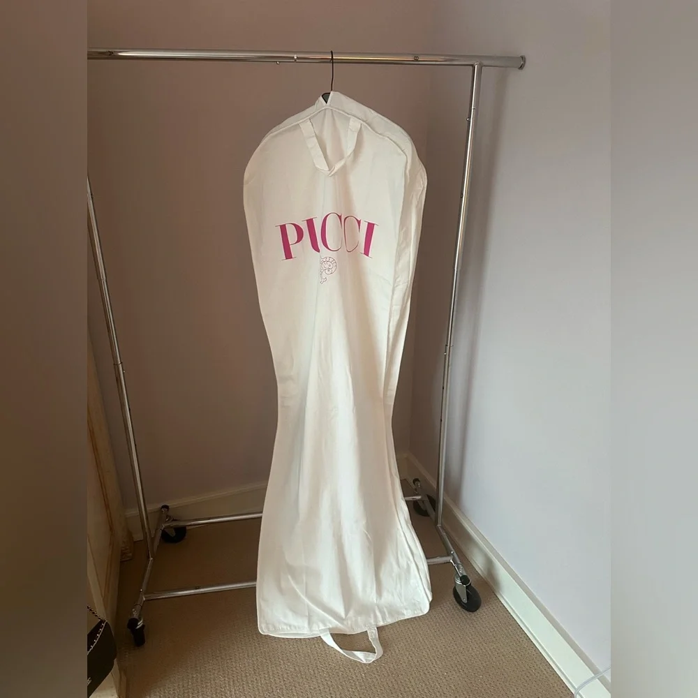 Emilio Pucci Cream Garment Bag with Pink Logo